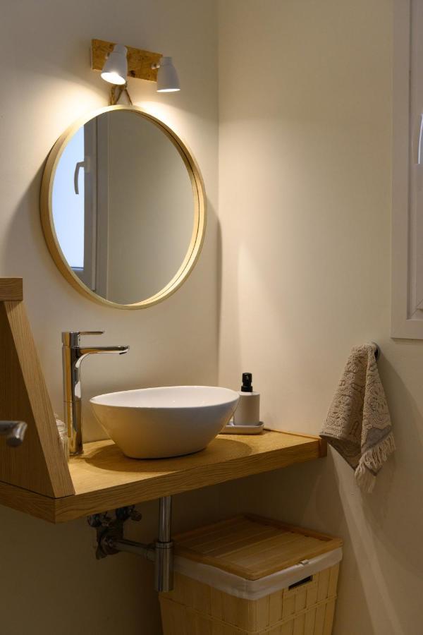 La Maisonette House In The Heart Of Liapades Close To Rovinia Beach & Paleokastritsa ภายนอก รูปภาพ
